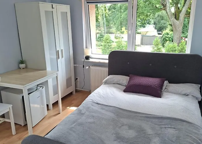 Goscinne Javka W Jantarze *