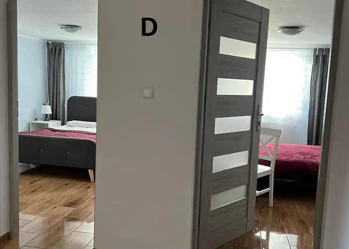 Goscinne Javka W Jantarze Янтар